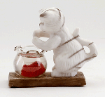 Image of PORCELAIN CAT CATCHING FISH