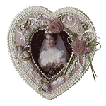 Image of VICTORIAN HEART PHOTO FRAME