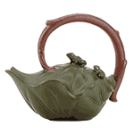 Image of PORC. FROG ON LEAF TEA POT